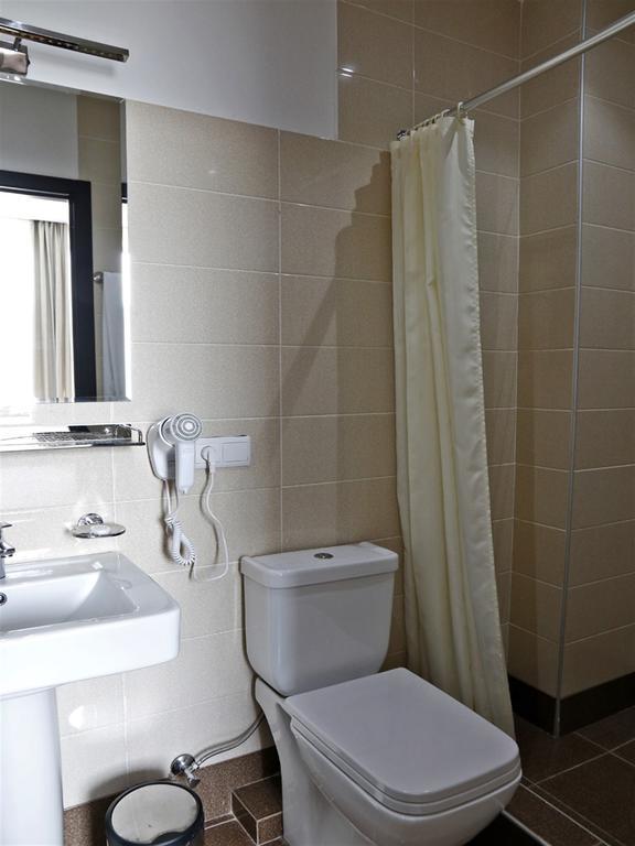 Hotel Club-2100 Гудаурі Номер фото