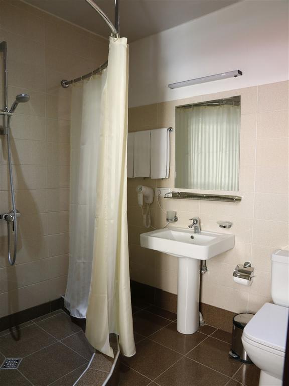 Hotel Club-2100 Гудаурі Номер фото