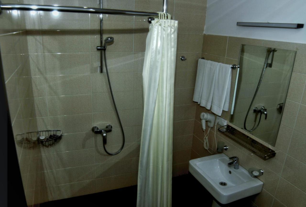 Hotel Club-2100 Гудаурі Екстер'єр фото